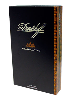 Упаковка Davidoff Nicaragua Toro на 4 сигары