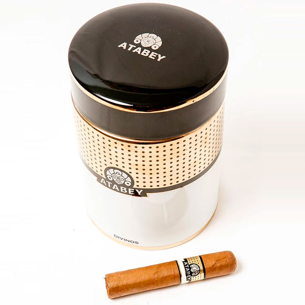 Коробка Atabey Delirios на 25 сигар