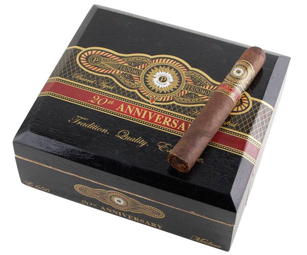 Коробка Perdomo 20th Anniversary Maduro Epicure на 24 сигары